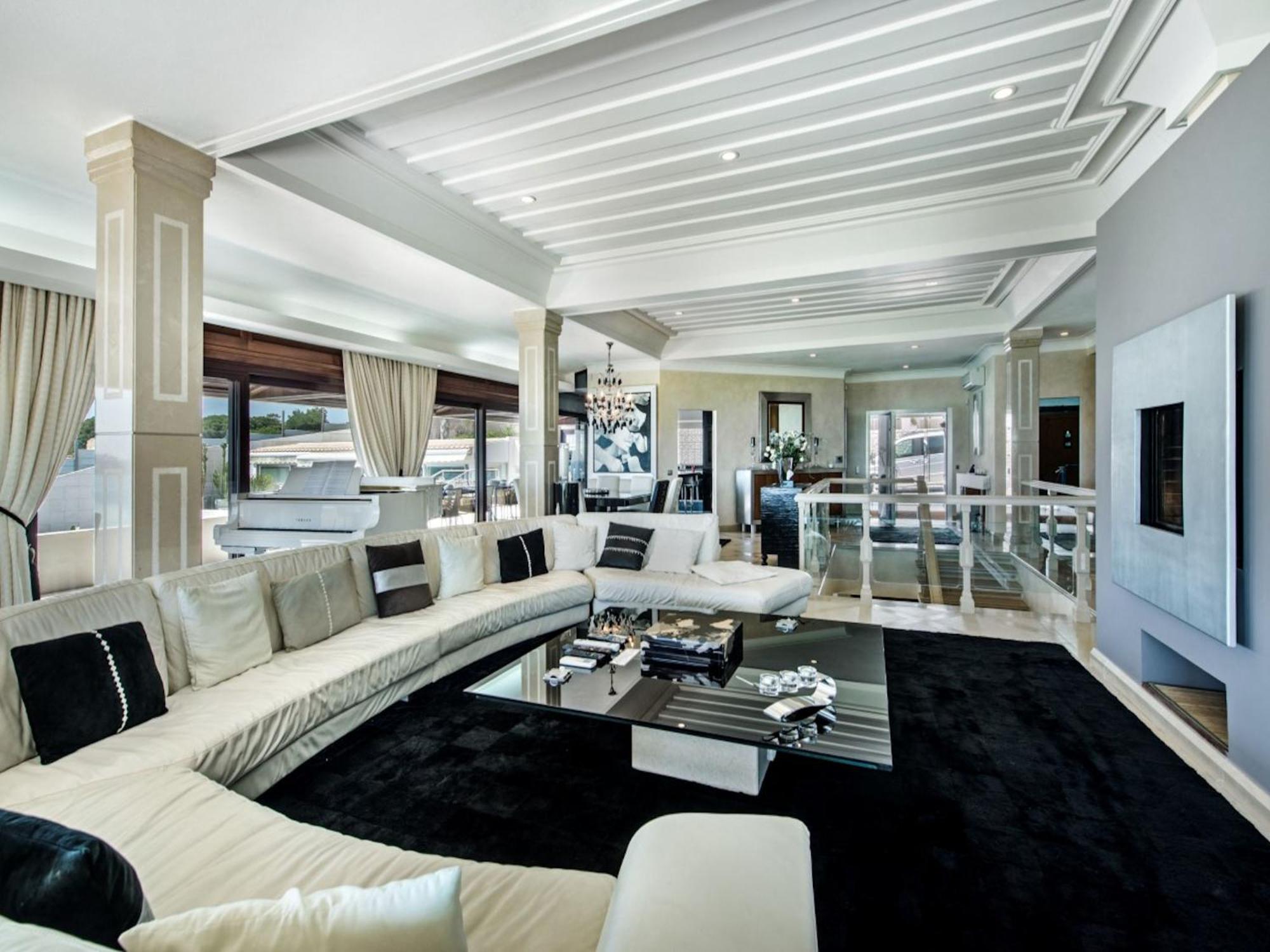 Villa Outstanding Algarve 8 Bedrooms Agua Grande Deluxe Amazing Sea Views Jacuzzi Gym Albufeira