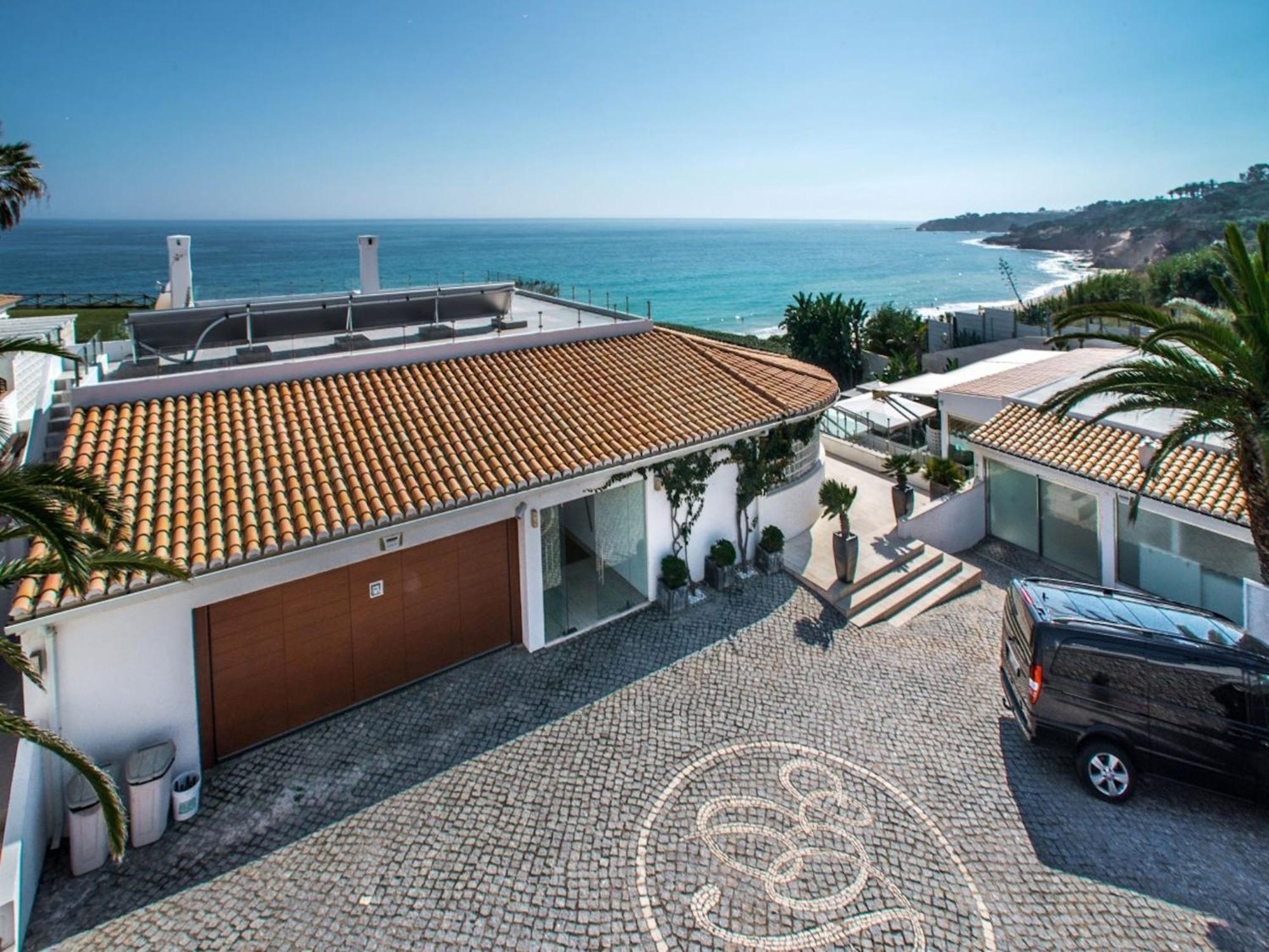 Outstanding Algarve 8 Bedrooms Agua Grande Deluxe Amazing Sea Views Jacuzzi Gym