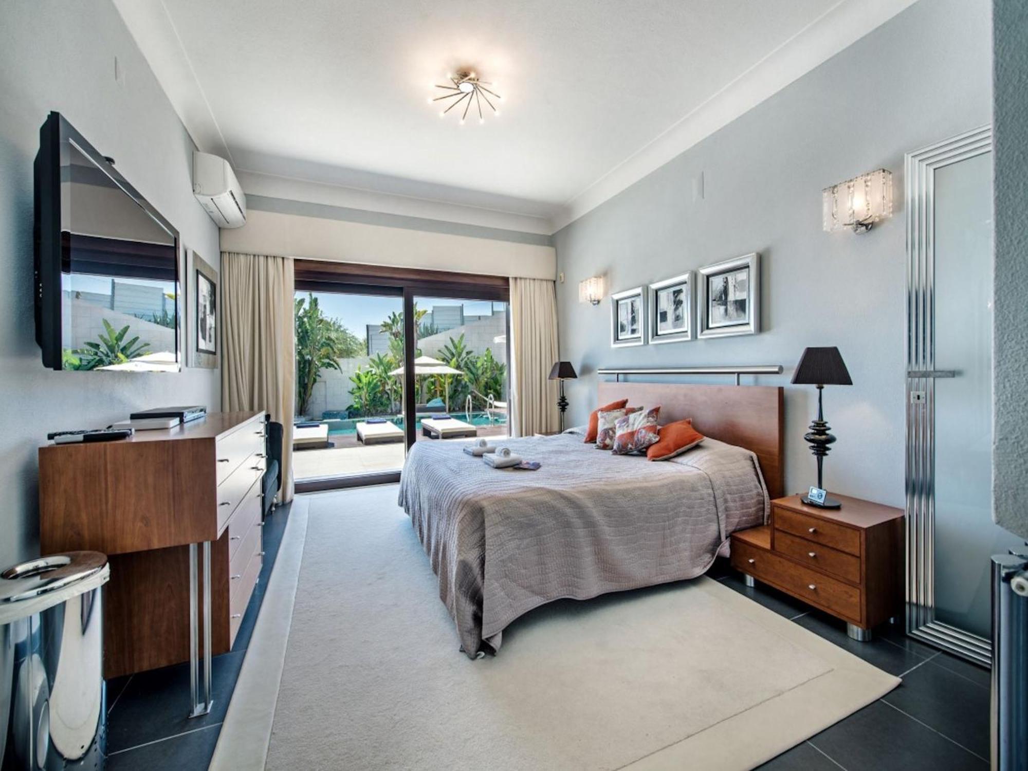 Outstanding Algarve 8 Bedrooms Agua Grande Deluxe Amazing Sea Views Jacuzzi Gym Villa Albufeira
