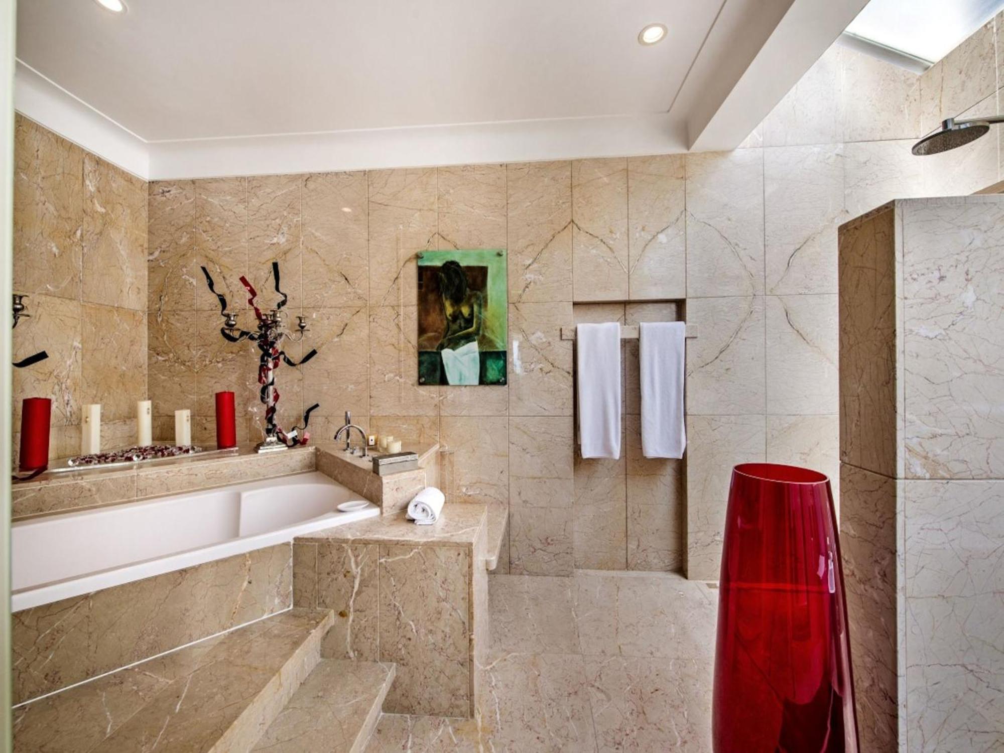 Outstanding Algarve 8 Bedrooms Agua Grande Deluxe Amazing Sea Views Jacuzzi Gym Albufeira