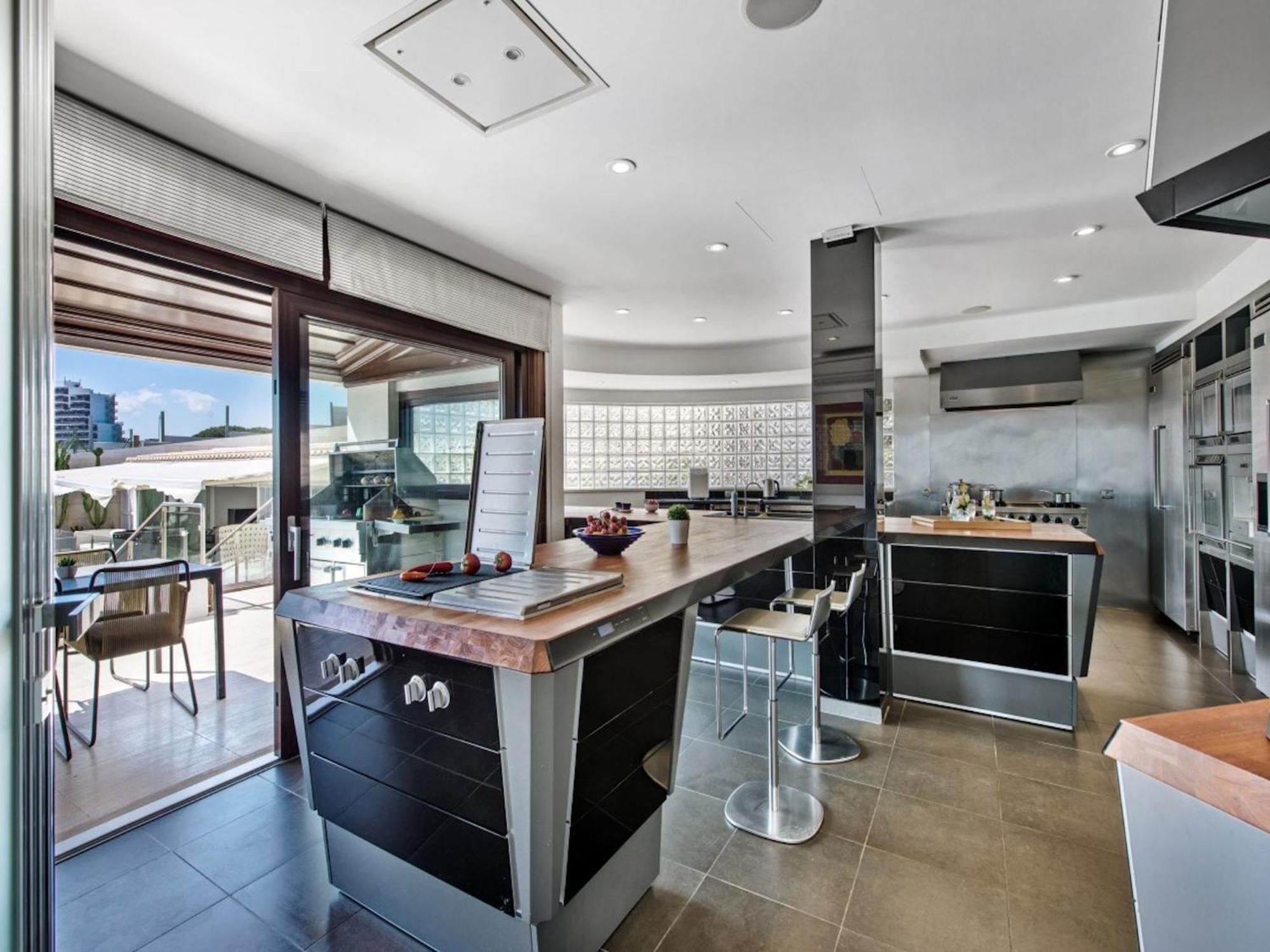 Outstanding Algarve 8 Bedrooms Agua Grande Deluxe Amazing Sea Views Jacuzzi Gym Albufeira